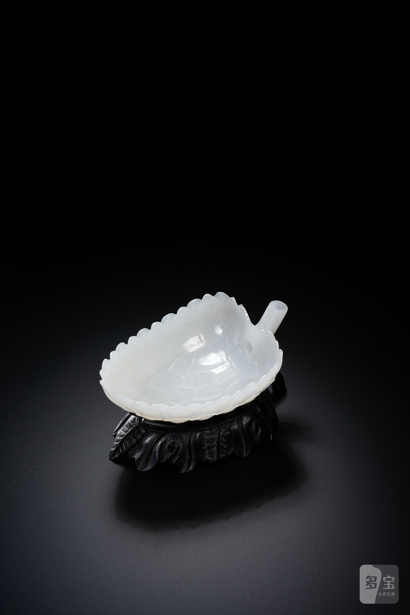 清中期 白玉莲花形吮杯 - 图5